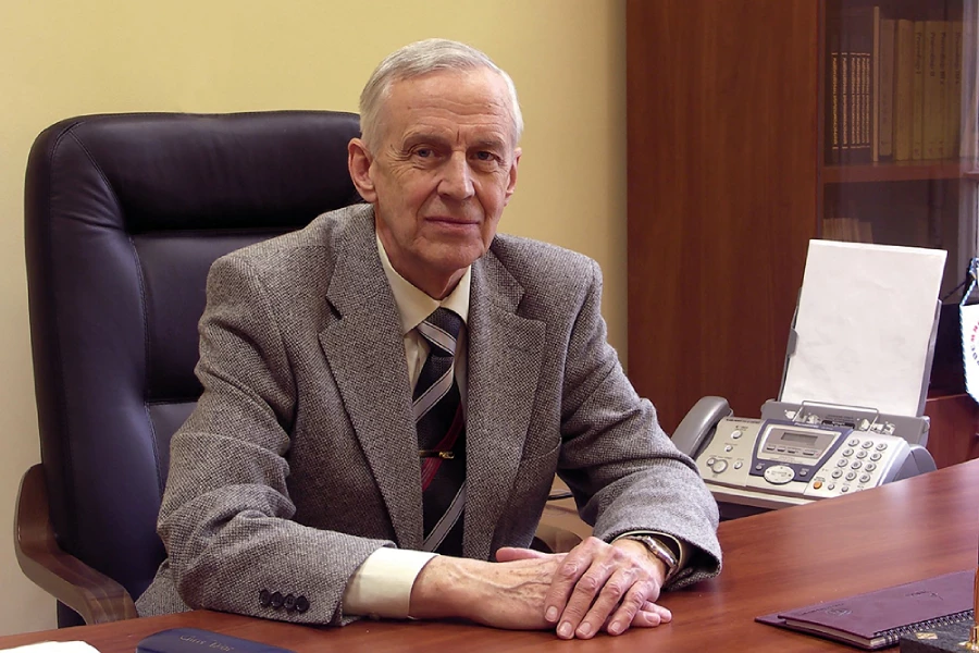 Калнинь Игорь Мартынович (1932–2015)